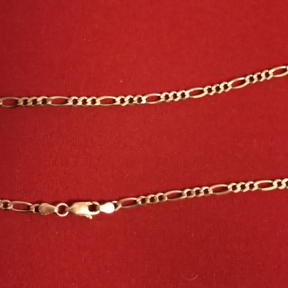 Necklace. 10k gold chain.